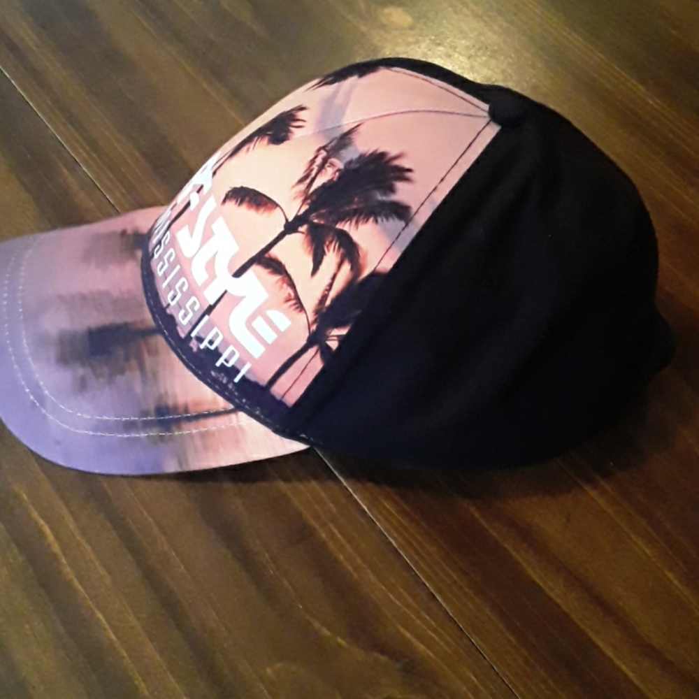 Beach Cap - Picture 2 of 5
